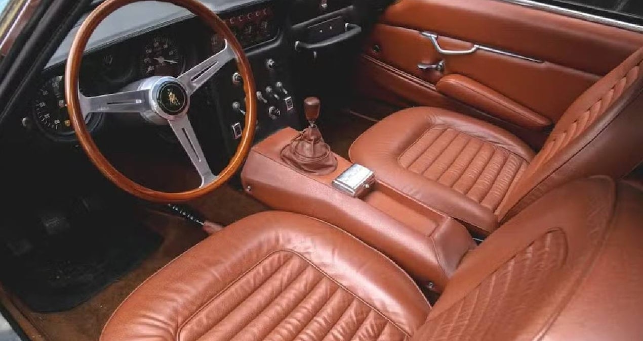 En güzel araç seçildi: Garajdan çıktığı gibi 16 milyon liraya satıldı