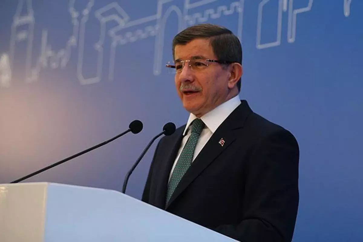 Davutoğlu’nun konferansı iptal edildi