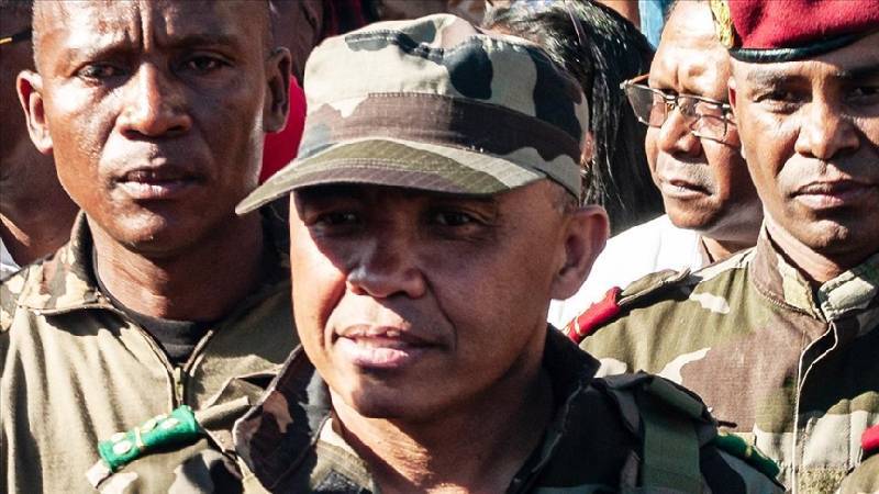 Madagaskar’da yönetimi ele geçiren askeri grubun lideri Randrianirina, geçici Cumhurbaşkanı olarak yemin etti