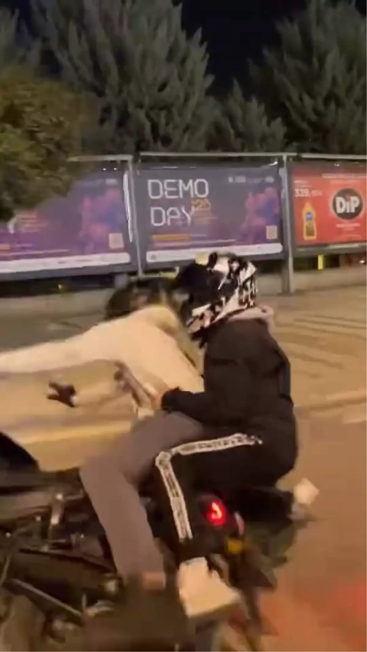 Motosiklet Kazasının Anbean Görüntüleri Kaydedildi