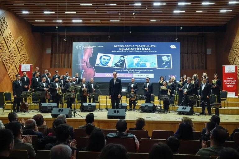 selahattin-inal-100-yilinda-anildi-gG6QX9WG.jpg