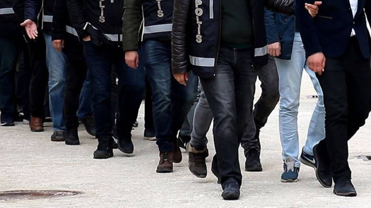 6 ildeki FETÖ operasyonunda 13 gözaltı kararı