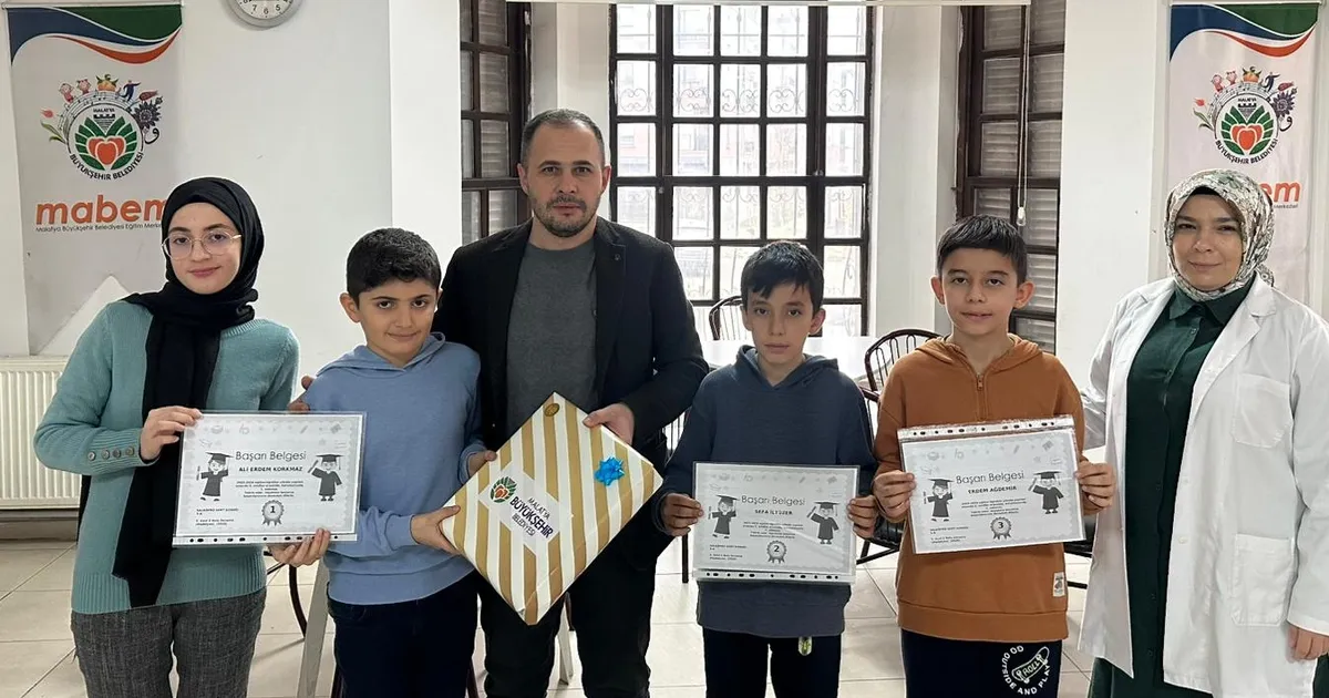 Malatya’da bin 350 öğrenci deneme sınavına katıldı