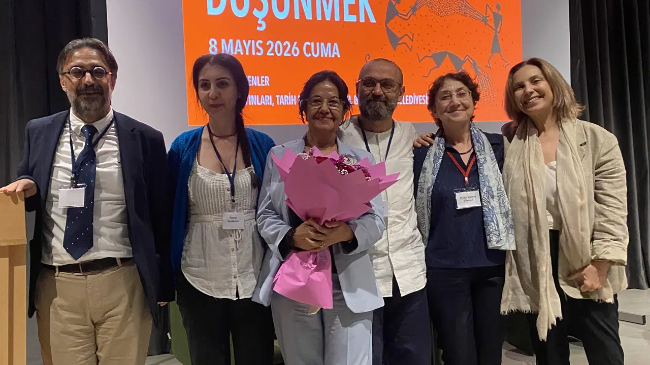 fatmagul-berktay-armagan-kitabi-sempozyumla-tanitildi-PkZ86hmv
