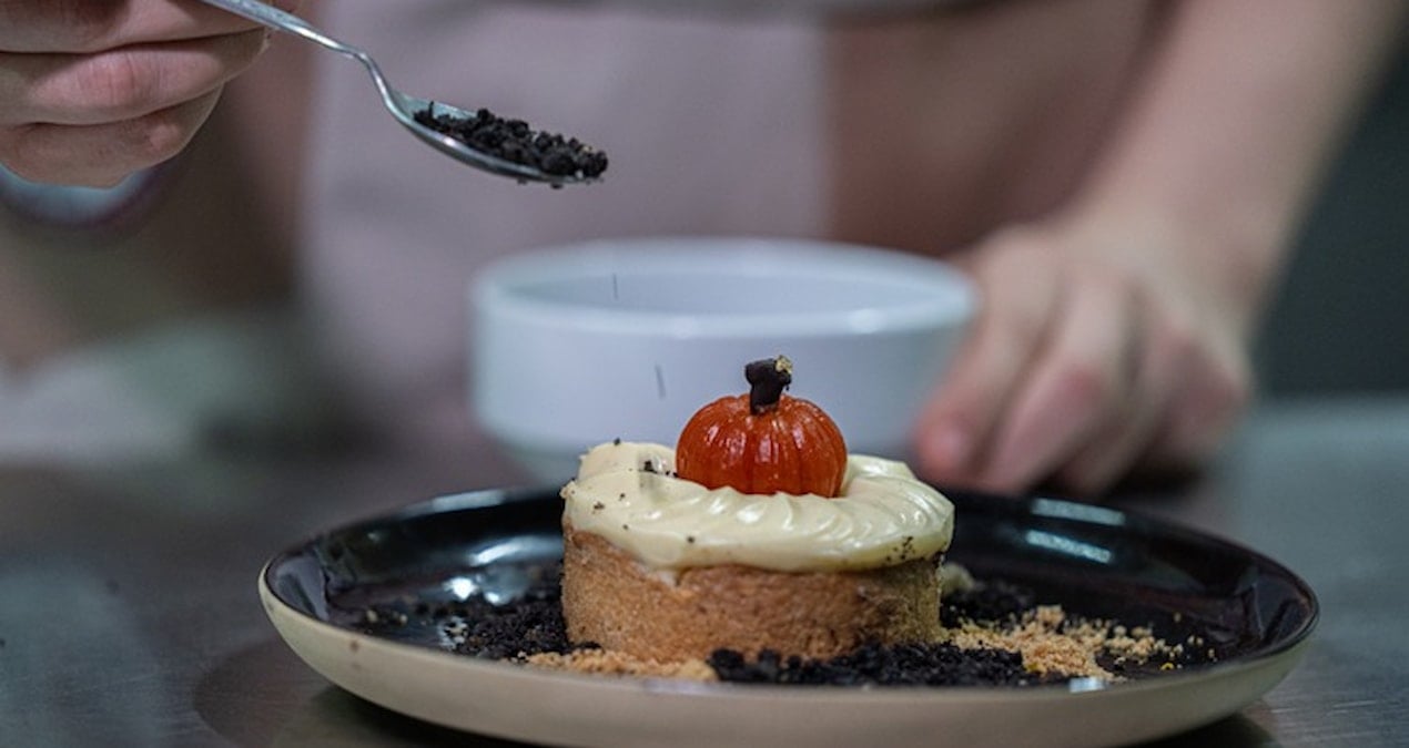 Lüks Yat Mutfakları: Denizdeki Gastronomik Deneyimin Önemi